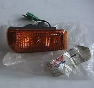 GENUINE YAMAHA 2YR-83320-00 CE50 CG50 CY50 JOG SH50 FRONT RIGHT INDICATOR LAMP - Picture 1 of 1