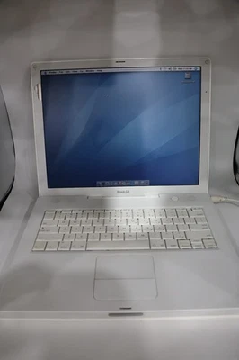 Macintosh iBook G4 1.42 GHz 14.1" LCD screen Mac OS 10.4.6 Model A1134- 512 MB - Image 1 of 4