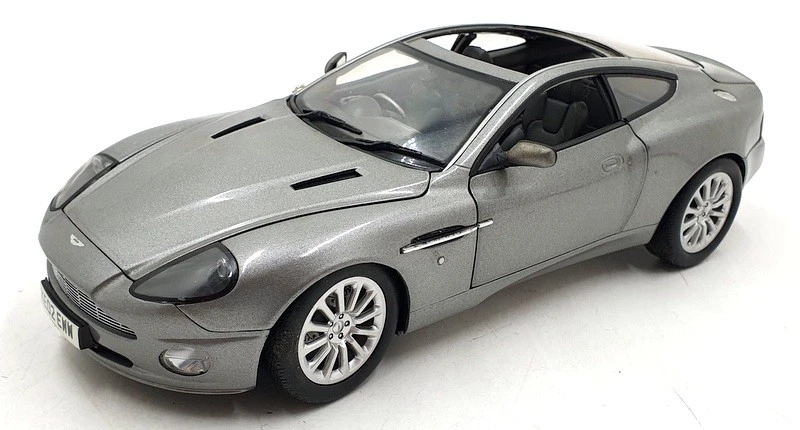 Beanstalk 1/18 Scale Diecast 14525F - Aston Martin V12 Vanquish - Met Grey - Image 1 of 4