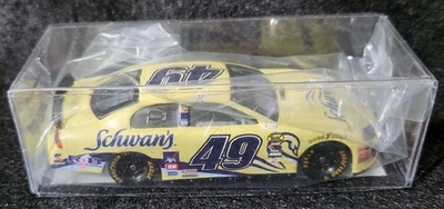 1/64 NASCAR 2005 KEN SCHRADER CISNE PROMO RACING CHAMPIONS Foto 1 de 4