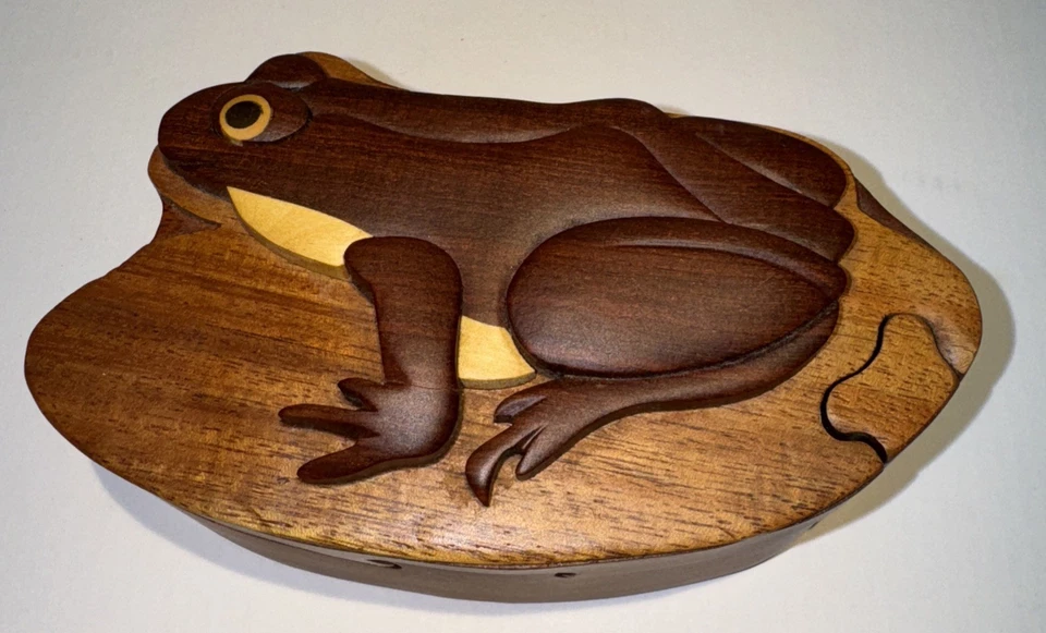 Handcrafted Intarsia-mosaic Wooden Frog Puzzle Box - Secret Compartment - Image 1 of 4