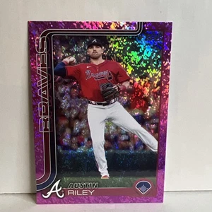 2025 Topps Series 1 - Pink Sand Glitter - Austin Riley #54 - Bild 1 von 2