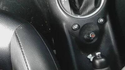 07 08 09 10 11 12 13 14 15 MINI COOPER radio controller mounted by shifter - Image 1 of 2