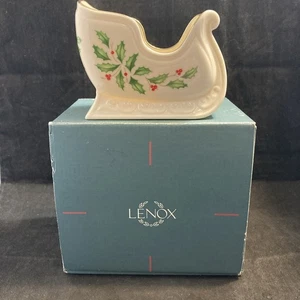 Lenox Holiday Sleigh piatto caramelle agrifoglio e bacche bordo oro - Foto 1 di 13