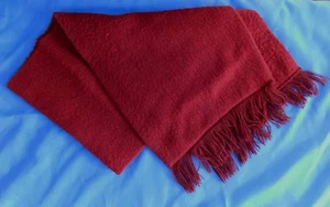Vintage 1970s fleece scarf fringed Monsanto Acrilan burgundy 40 x 9.5" British - Picture 1 of 2