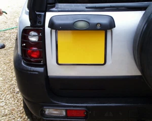 Supporto targa posteriore nero telaio surround per Land Rover Freelander 1 TD4 - Foto 1 di 6