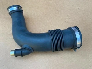 Porsche Cayenne Turbo S 2005 9PA 955 Turbo Intake Pipe LHS 7L5128627A - Picture 1 of 3