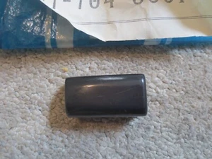 1992 93 1994 95 1996 Buick Park Avenue NOS RH Rear Side Door Pull Escu  16650786 - Bild 1 von 2