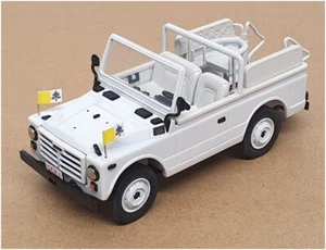 Brooklin Models 1/43 Scale MV01 - 1980 Fiat 1107 Nuova Campagnola Popemobile - Picture 1 of 6