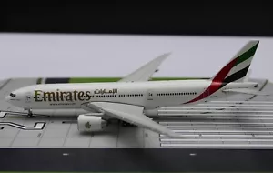 GeminiJets GJUAE1090 Emirates Airlines A6-EWD Boeing B777-200 LR Maßstab 1:400 - Bild 1 von 12