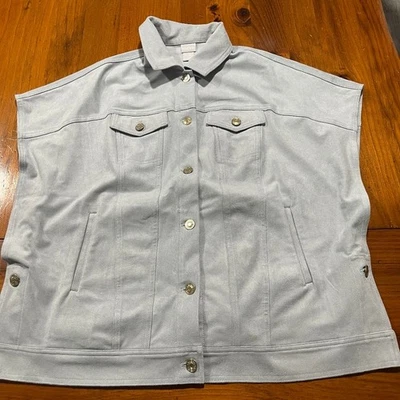 Chaqueta poncho Chico's para mujer gris claro imitación gamuza con botones talla pequeña/mediana Foto 1 de 3