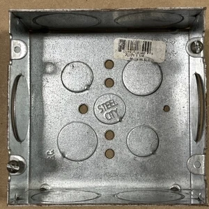 STEEL CITY 72171-1-1/4, Boîte de sortie carrée, 4-11/16 x 2-1/8 x 4-11/16, soudée, 1 pièce - Photo 1/5