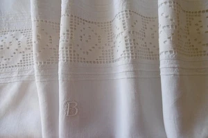 Taie d'oreiller en Lin avec large Entredeux joli Monogramme et Plis Religieuses - Photo 1/3