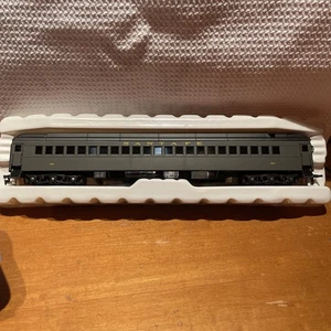 IHC HO Scale Santa Fe Coach #49021 - Picture 1 of 2