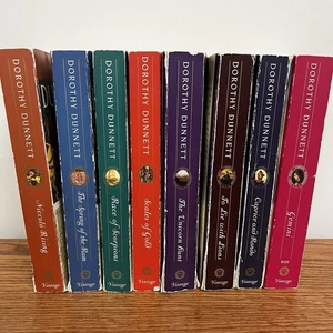 Lot Of 8 Dorothy Dunnett Complete Set House of Niccolo Rising to Gemini - Bild 1 von 24