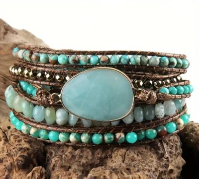 Brazalete envolvente ajustable con cuentas de 5 capas de piedra amazonita facetada azul/verde boho  Foto 1 de 4