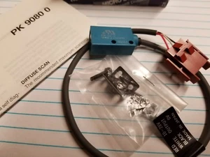 Micro Switch FE7A-DB6-M Sensor - Universal Instruments 41823901 board sense asm - Picture 1 of 4