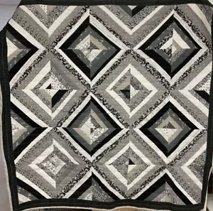 Quilt Handarbeit 64" x 64" Nachlassverkauf - Bild 1 von 8