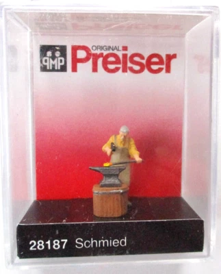 NOVO! Figura Preiser escala HO # 28187: FERREIRO com bigorna - Imagem 1 de 2