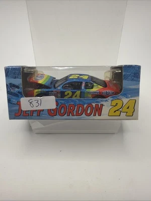 Jeff Gordon 1/64 Diecast #24 2000 Dupont Monte Carlo Foto 1 de 3