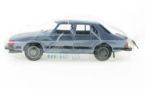 Stahlberg SAAB 900 Turbo 4 porte in borsa - 1983 1:20 Finlandia Plastik model auto - Foto 1 di 8