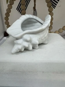 VTG White Ceramic Conch Shell Planter Seashell Figural Bowl Beach House Decor - Picture 1 of 7