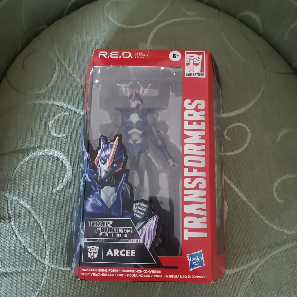 Hasbro Transformers R.E.D. Prime Arcee NEW - Image 1 of 1