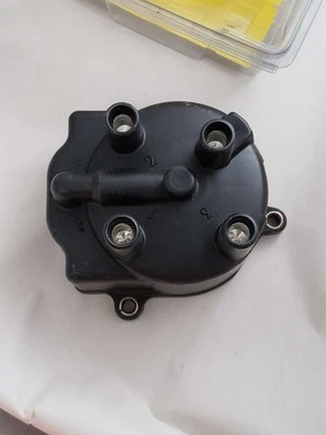 Wells DR940 Ignition Distributor Cap NOS - Image 1 of 3