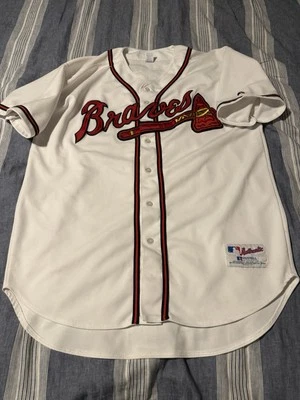Camiseta Auténtica Chipper Jones Talla 52 Atlanta Braves Russell Athletic Home Jersey Foto 1 de 4