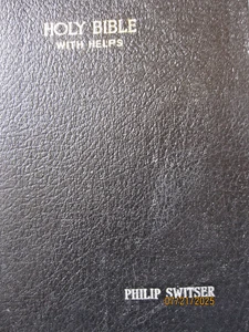 Holy Bible with Helps by Thomas Nelson & Sons Printed 1952 - Picture 1 of 13