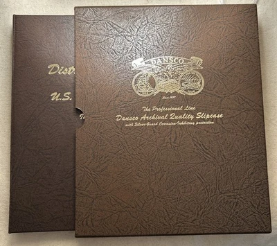 Dansco #8145 DC & U.S. Territorial Quarters 2009. Incl 24 Coins. With a Slipcase - Image 1 of 4