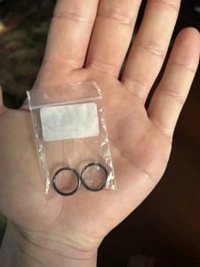 Paar schwarz plattierte Chirurgenstahl Septum Nase Lippe Knorpel Brustwarzenringe 14 g - Bild 1 von 2