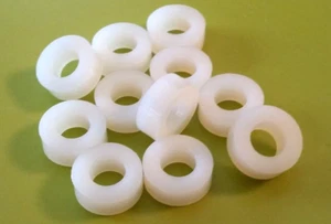 (30 pcs)  Nylon Spacer Washer 1/2" Round  1/4" Hole  3/16" Height - Picture 1 of 1
