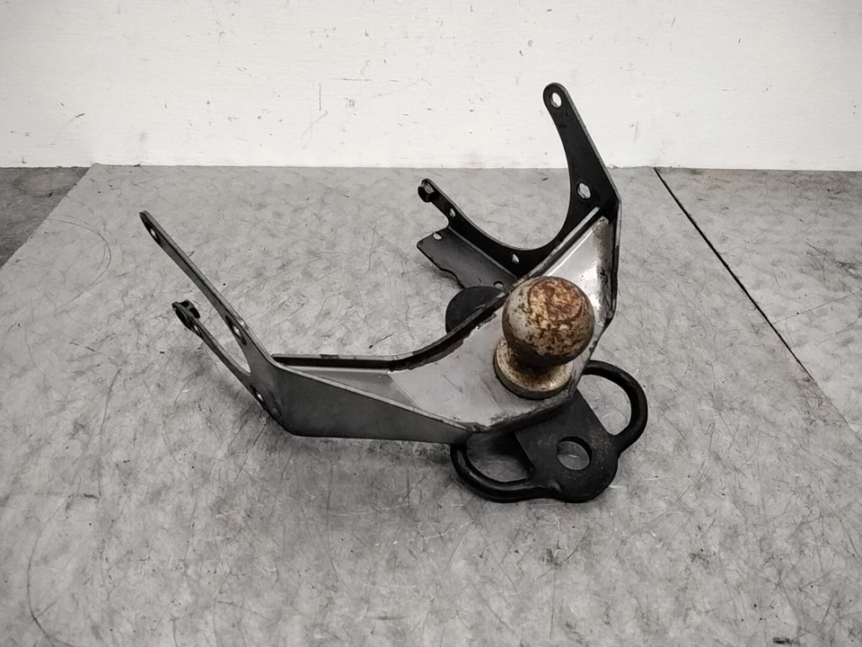 Suzuki Twin Peaks 700 LTV700F 2004 4x4 OEM protección trasera remolque enganche Foto 1 de 4