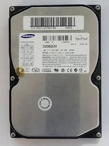 SV0602H, FW: RH100-12, SEP 2002, Samsung 60Gb 3.5" SATA HDD - Imagen 1 de 2