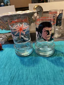 Juego de 2 gafas vintage de Star Trek 1984 Taco Bell. - Imagen 1 de 7