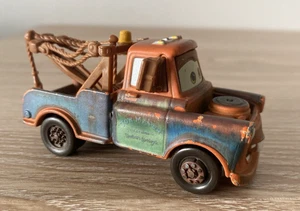 Disney Pixar Cars Diecast Tow Mater Truck Rusty Patina Radiator Springs 1:55 - Picture 1 of 5
