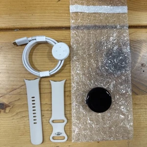Google Pixel Watch 3 WiFi GPS Silver/Beige - NEW - Picture 1 of 3