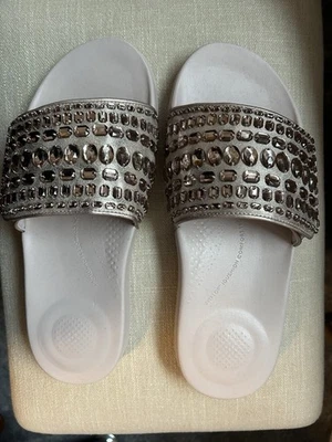 Fitflop Iqushion Adjustable Crystal Slides Size 8 Pink New - Image 1 of 4