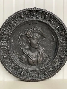 A Stunning & heavy Cast Iron Charger / Plate - RARE PIECE - Picture 1 of 13