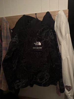Nuevo Pullover Supreme The North Face Steep Tech Fleece (Black Dragon) Grande 2023 Foto 1 de 3