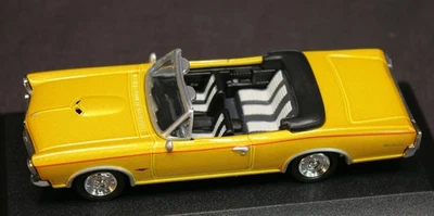 1966 Pontiac GTO Gold Convertible 1:43 Car Diecast New Ray City Cruiser - Image 1 of 4