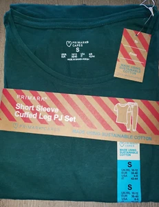 women's NEW NWT DARK GREEN CHRISTMAS PAJAMAS size small short sleeve 2 pc set - Picture 1 of 2