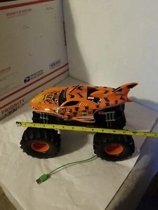 New bright tiger shark Hot Wheels RC vehicle no controller for parts. - Picture 1 of 12