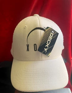 Decky 6 Panel Low Profile White Hat Pre Owned Never Worn - Picture 1 of 8