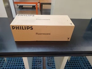 New Pack of 30* Philips F20T12/CW/ALTO Fluorescent Light Bulbs - Picture 1 of 3