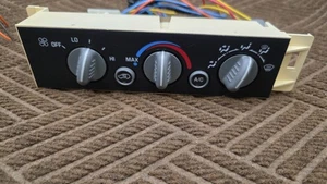1995 ONLY GMC SIERRA CHEVY SILVERADO PICKUP TRUCK HEATER CLIMATE CONTROL 95 - Picture 1 of 9