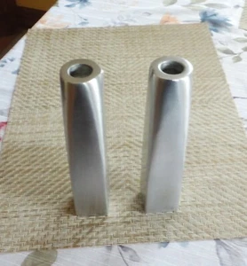 2 portacandele vintage moderno Anat Basanta Israel metallo 7,5" unità armonia - Foto 1 di 7