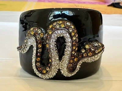 Brazalete KJL KENNETH J LANE Esmalte Negro con Estrás y Serpiente De Colección Foto 1 de 4