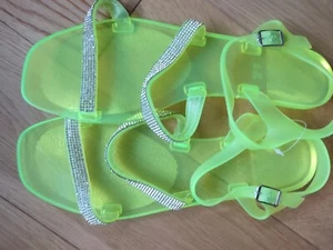 Sandales néon gelées taille 9 femme - Photo 1 sur 4